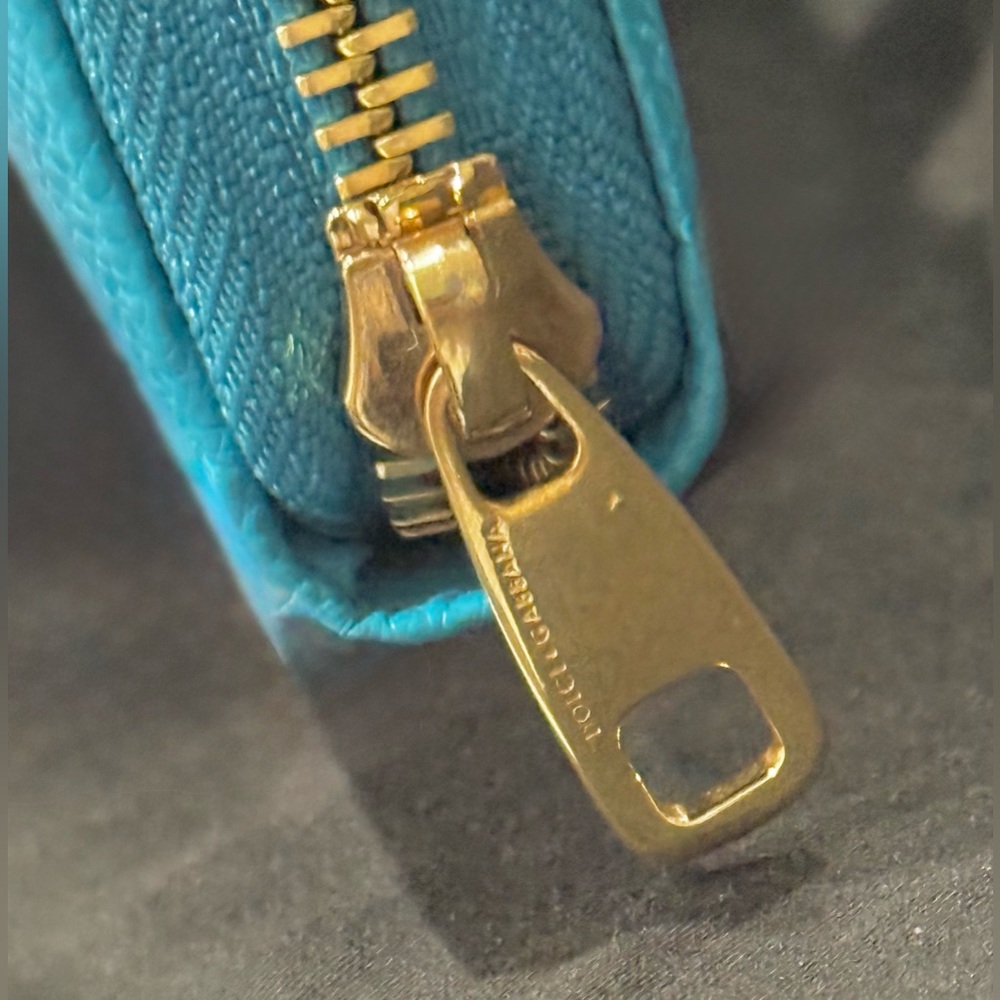 ❌❌sold❌❌Dolce & Gabbana Zip Around Wallet in Turquoise - Picture 11 of 14